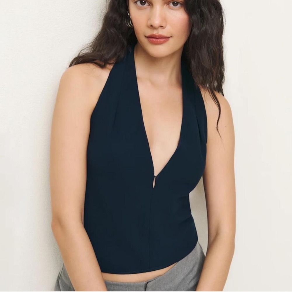Reformation Kyra top in midnight